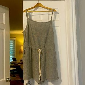 NWT-Grey romper that fits more like an XL